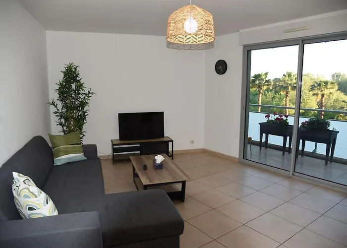 Proche Montpellier, T3, 2 Chambres, Parking, Tram