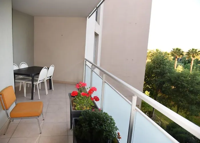 Proche Montpellier, T3, 2 Chambres, Parking, Tram